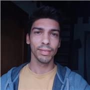 Soy un muchacho trabajador, me gusta ser puntual y educado. Siempre se me dieron bien los niños, empatizo muy bien con ellos y me divierto un montón enseñando. Además tengo experiencia en el cuidado de niños/as, tanto por mis hermanos pequeños como por cu